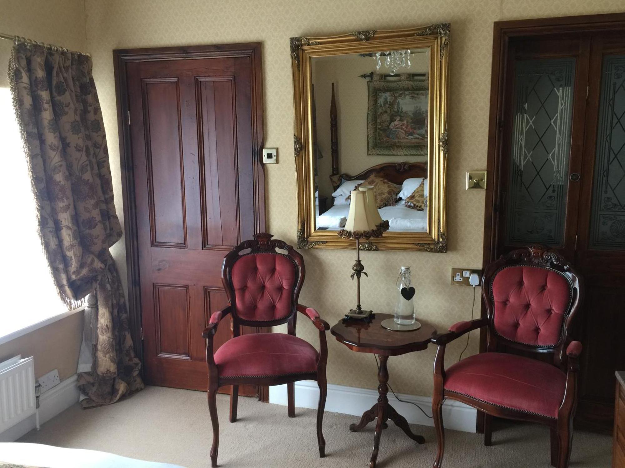 Glyn Isa Country House B&B And Self Catering Apartments 康威 外观 照片