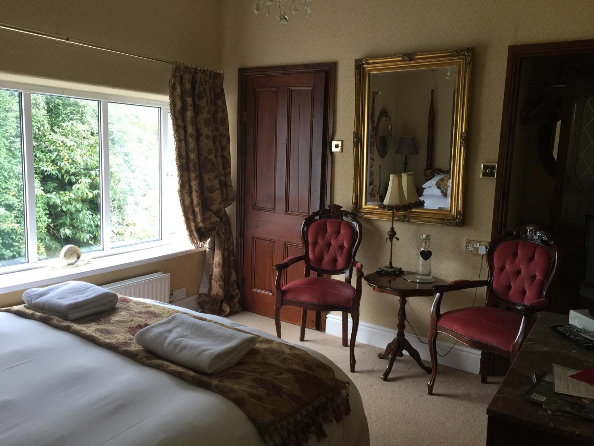 Glyn Isa Country House B&B And Self Catering Apartments 康威 外观 照片